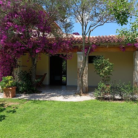Su Suberju Hotel San Teodoro  Bagian luar foto