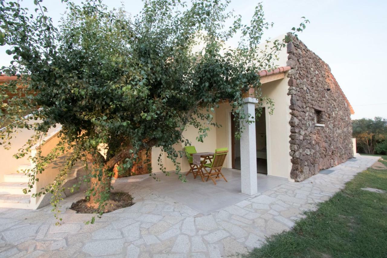 Su Suberju Hotel San Teodoro  Bagian luar foto